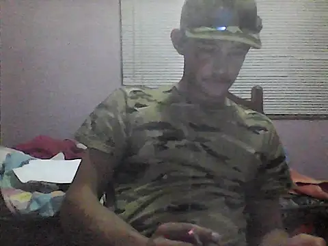 Snapshot of ekslus247 chatting on April 1, 2026, 10:07 pm ekslus247 online show from April 1, 2026, 10:07 pm