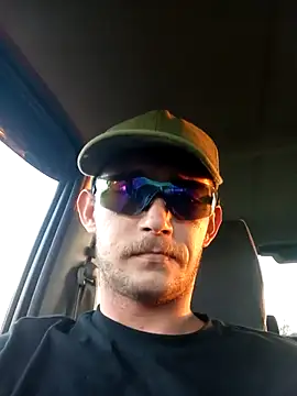 Snapshot of ekslus247 chatting on April 8, 2026, 3:46 pm ekslus247 online show from April 8, 2026, 3:46 pm