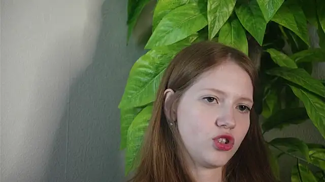 CIarisaTaubert online show from April 1, 2026, 1:41 pm