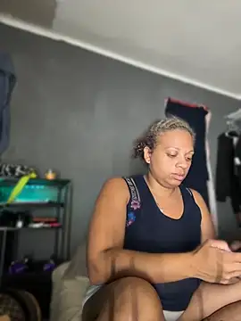 Snapshot of SHY_QUINN chatting on July 3, 2026, 4:46 pm SHY QUINN online show from July 3, 2026, 4:46 pm