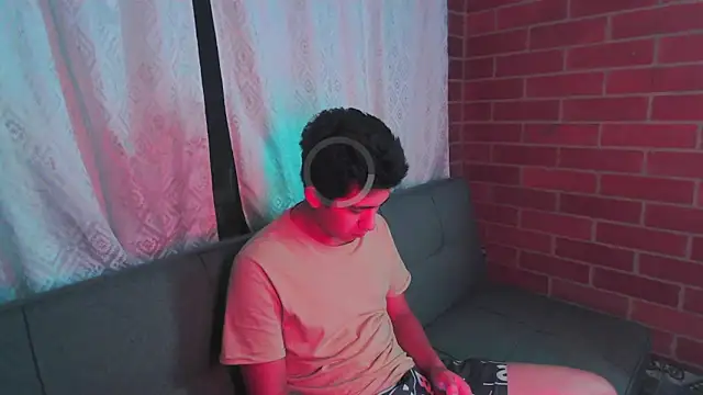 ethann2  online show from April 3, 2026, 3:57 am