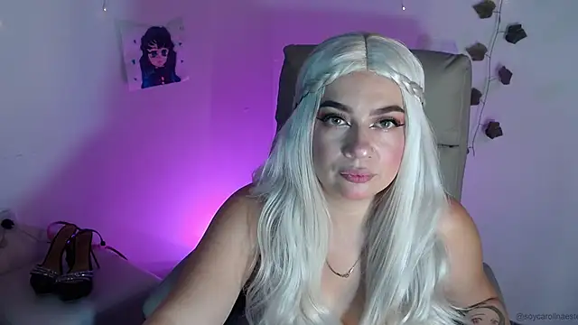 Snapshot of Carolina_2403 chatting on April 4, 2026, 10:38 pm Carolina 2403 online show from April 4, 2026, 10:38 pm
