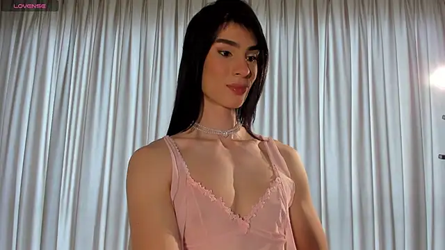 einyel  online show from May 1, 2026, 8:47 pm