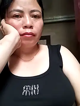 Snapshot of -Hami- chatting on April 13, 2026, 7:12 am -Hami- online show from April 13, 2026, 7:12 am