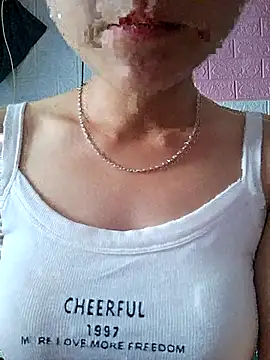 Snapshot of -Cidy- chatting on April 23, 2026, 7:04 am -Cidy- online show from April 23, 2026, 7:04 am