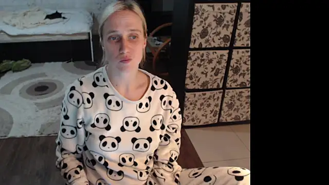 Snapshot of Sweet_hot_shrmp chatting on June 1, 2026, 5:34 pm Sweet hot shrmp online show from June 1, 2026, 5:34 pm