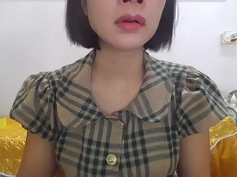Snapshot of Lyna_2k chatting on April 9, 2026, 8:42 am Lyna 2k online show from April 9, 2026, 8:42 am