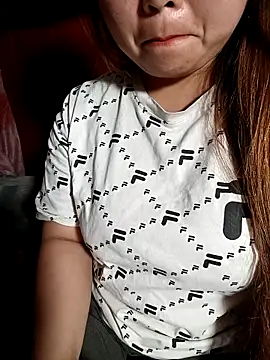 Snapshot of jas-cutle chatting on May 4, 2026, 2:31 pm jas-cutle online show from May 4, 2026, 2:31 pm