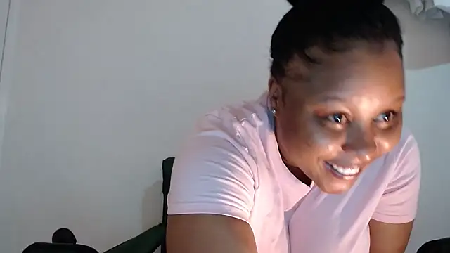 xxZoeyx online show from March 10, 2025, 7:22 am