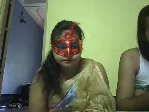 Snapshot of Naina1994 chatting on May 26, 2026, 7:28 am Naina1994 online show from May 26, 2026, 7:28 am