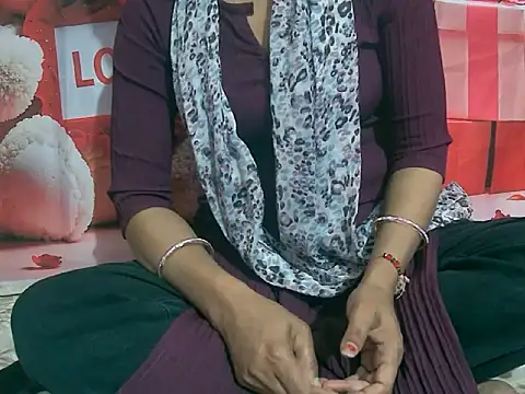 Snapshot of Simran_hot1 chatting on March 31, 2026, 1:24 pm Simran hot1 online show from March 31, 2026, 1:24 pm