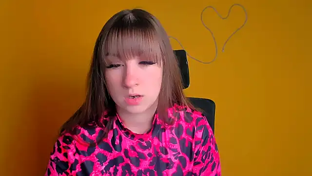 Snapshot of Tiffani_Angel chatting on April 24, 2026, 5:31 am Tiffani Angel online show from April 24, 2026, 5:31 am