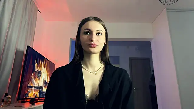 Snapshot of HallieHollo chatting on April 5, 2026, 8:04 pm HallieHollo online show from April 5, 2026, 8:04 pm