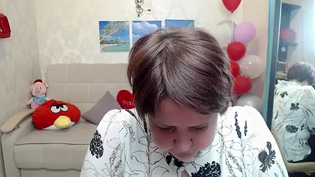 QUEEN02030 online show from April 2, 2026, 7:37 am