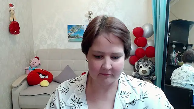 QUEEN02030 online show from April 9, 2026, 3:07 pm