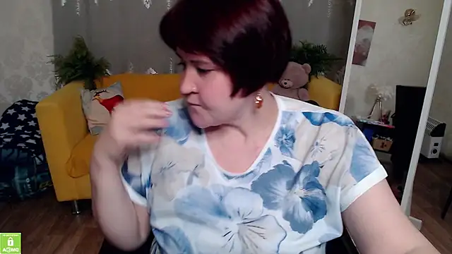QUEEN02030 online show from June 3, 2026, 2:33 pm