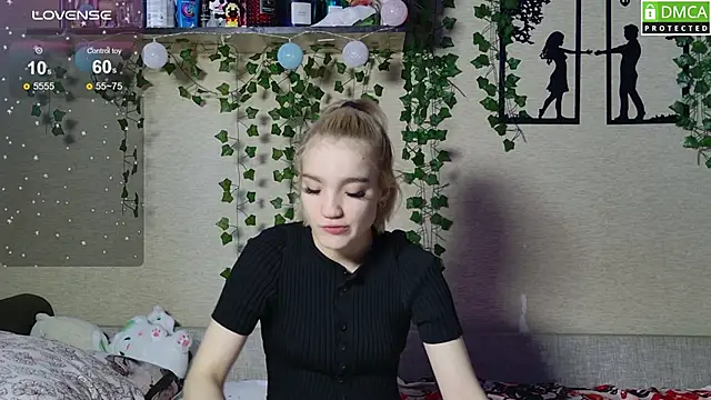 Girl Meow18 online show from June 5, 2026, 12:48 am