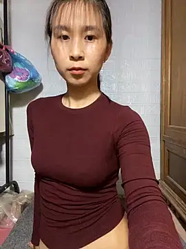 -Tini- online show from April 2, 2026, 5:14 am