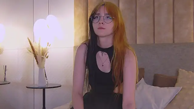 Snapshot of AmyRivers chatting on July 31, 2026, 8:39 pm AmyRivers online show from July 31, 2026, 8:39 pm