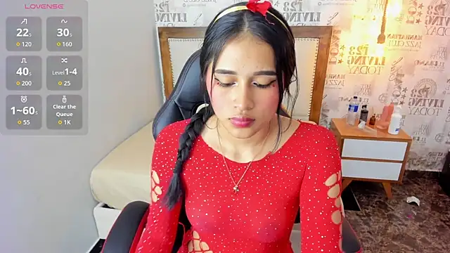 Snapshot of PALOMA_ALVES chatting on June 2, 2026, 10:43 pm PALOMA ALVES online show from June 2, 2026, 10:43 pm