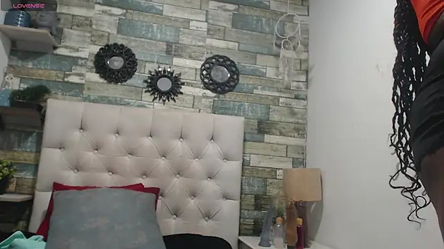 Snapshot of Skylernaomi chatting on June 9, 2026, 3:35 pm Skylernaomi online show from June 9, 2026, 3:35 pm