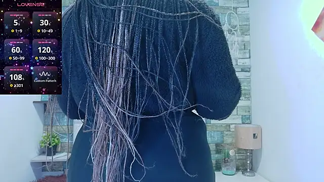 Snapshot of Skylernaomi chatting on May 20, 2026, 1:19 pm Skylernaomi online show from May 20, 2026, 1:19 pm
