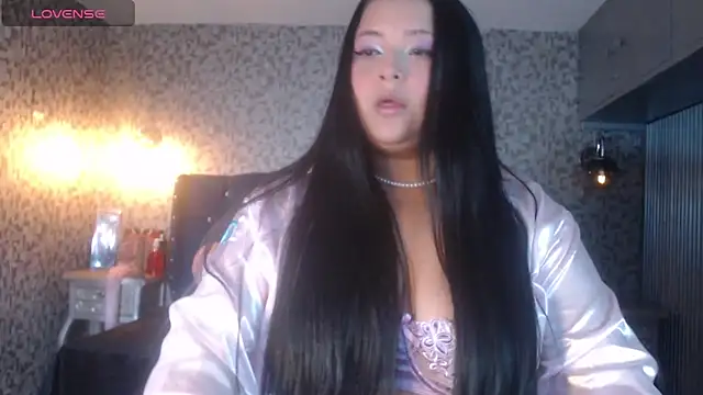 Snapshot of KamylaBiker chatting on May 17, 2026, 1:05 am KamylaBiker online show from May 17, 2026, 1:05 am