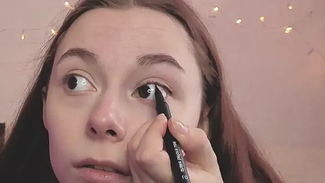 MissyLarde online show from April 7, 2026, 8:38 am