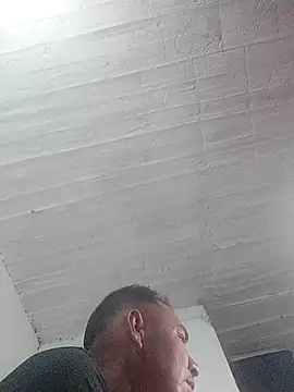 Snapshot of celeste_leon07 chatting on April 10, 2026, 1:23 am celeste leon07 online show from April 10, 2026, 1:23 am