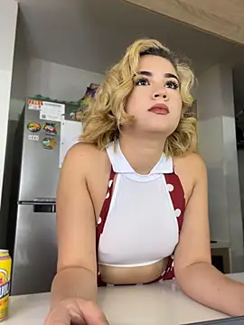 Miss velvet 18 online show from May 30, 2026, 2:29 am