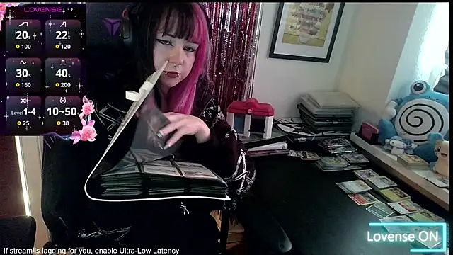 Snapshot of CutieTracer chatting on May 6, 2026, 4:11 pm CutieTracer online show from May 6, 2026, 4:11 pm