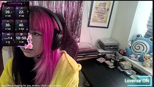 Snapshot of CutieTracer chatting on May 5, 2026, 2:53 pm CutieTracer online show from May 5, 2026, 2:53 pm