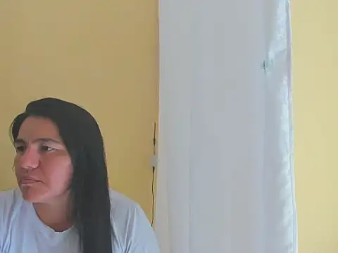 CRIS MILF online show from April 24, 2026, 6:54 pm