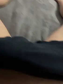 cumhors online show from April 15, 2026, 1:55 am