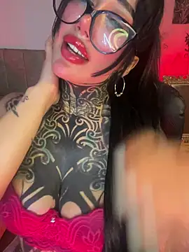 Musedreams online show from May 19, 2026, 12:37 am