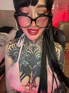 Musedreams online show from May 14, 2026, 12:51 am