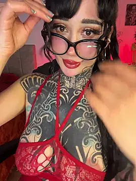 Musedreams online show from June 17, 2026, 1:16 am