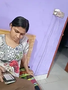 Snapshot of Jerin_Couple61 chatting on June 25, 2026, 11:37 am Jerin Couple61 online show from June 25, 2026, 11:37 am