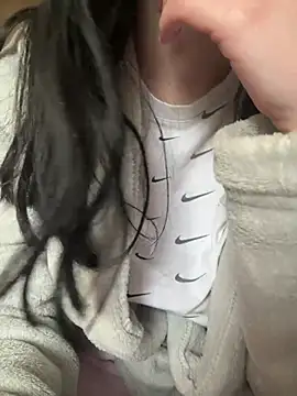 Snapshot of Lolli_Bembica chatting on April 20, 2026, 11:57 am Lolli Bembica online show from April 20, 2026, 11:57 am