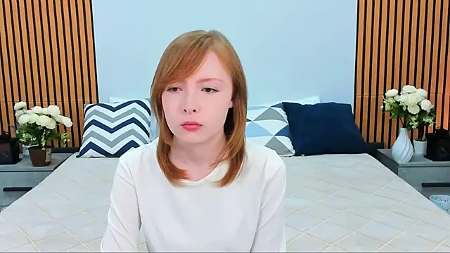 Snapshot of CherryCrushLove chatting on April 7, 2026, 5:53 am CherryCrushLove online show from April 7, 2026, 5:53 am