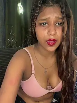 Snapshot of Cutiepie- chatting on May 23, 2026, 10:47 am Cutiepie- online show from May 23, 2026, 10:47 am