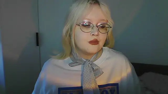 Snapshot of Elayne_Sweet chatting on May 30, 2026, 6:09 am Elayne Sweet online show from May 30, 2026, 6:09 am