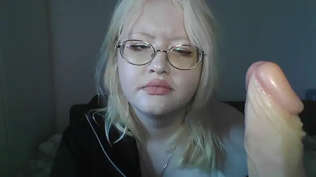 Snapshot of Elayne_Sweet chatting on April 22, 2026, 6:09 am Elayne Sweet online show from April 22, 2026, 6:09 am