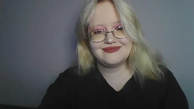 Snapshot of Elayne_Sweet chatting on June 24, 2026, 6:01 am Elayne Sweet online show from June 24, 2026, 6:01 am