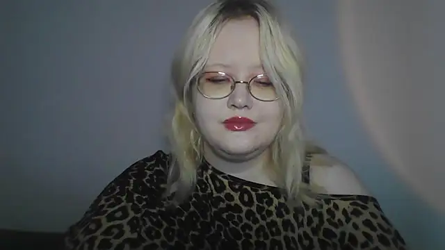 Snapshot of Elayne_Sweet chatting on July 3, 2026, 6:09 am Elayne Sweet online show from July 3, 2026, 6:09 am