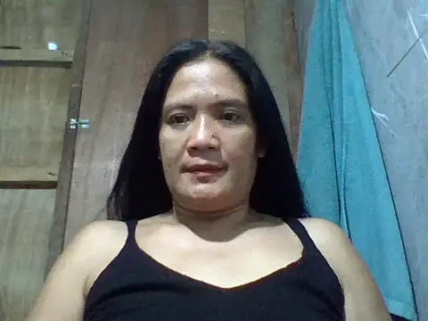 Snapshot of PinayZaira chatting on June 10, 2026, 7:37 pm PinayZaira online show from June 10, 2026, 7:37 pm