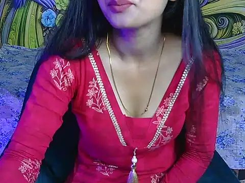 Snapshot of avni222 chatting on May 8, 2026, 5:11 am avni222 online show from May 8, 2026, 5:11 am