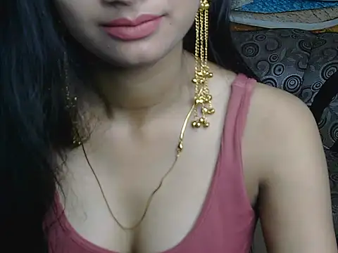 Snapshot of avni222 chatting on April 5, 2026, 5:25 am avni222 online show from April 5, 2026, 5:25 am