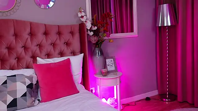 Snapshot of LadyAnyaa chatting on May 26, 2026, 10:52 pm LadyAnyaa online show from May 26, 2026, 10:52 pm