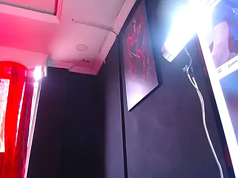 AlanFox1 online show from April 8, 2026, 1:23 pm